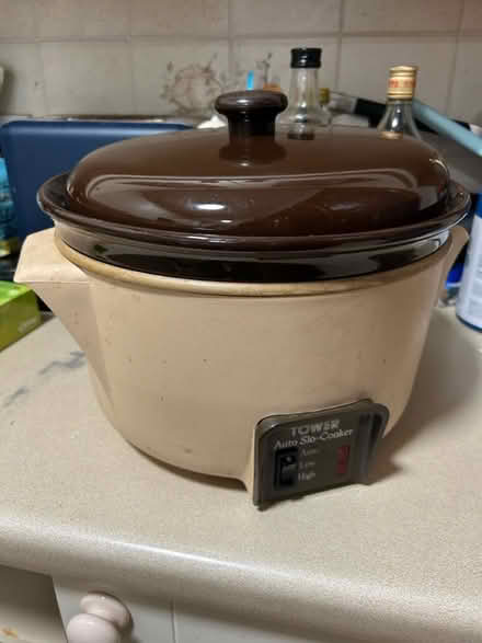 Photo of free Slow cooker (Rochester) #1
