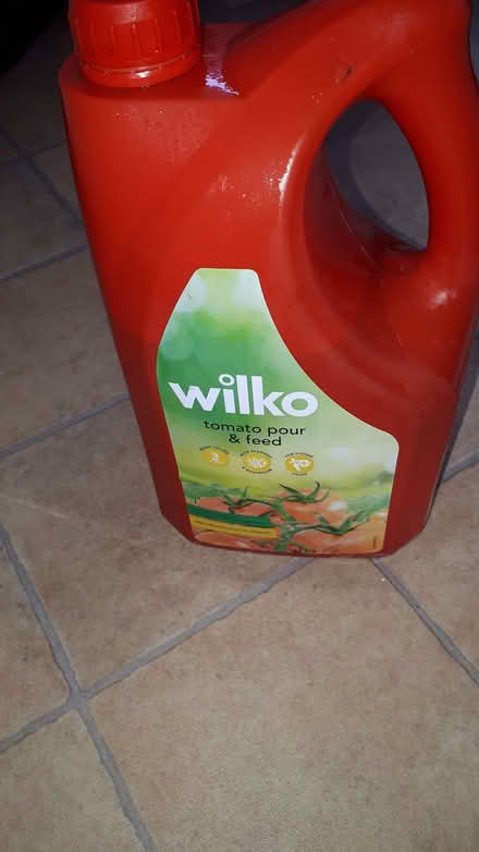 Photo of free Tomato & Plant Feed (2/3 bottle) (Cressex HP12) #1