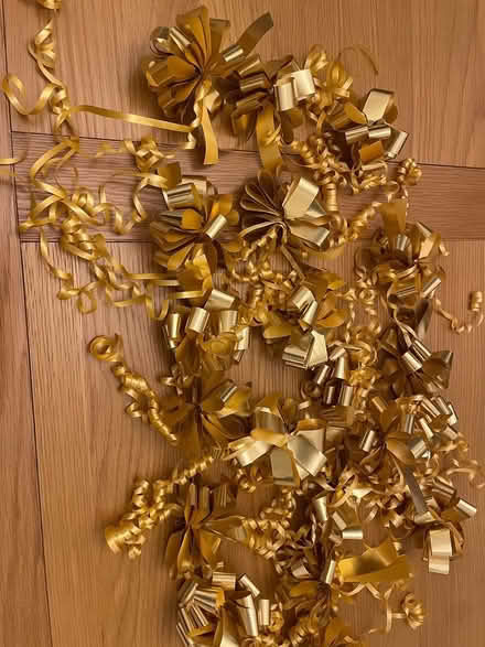 Photo of free 20 gold bows for Christmas tree (WF2) #1