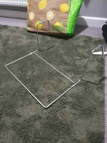 Photo of free Cat radiator bed (Banstead, SM7 2) #4