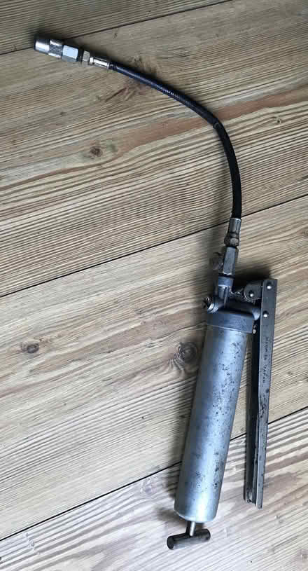Photo of free Grease gun (Perranarworthal) #1