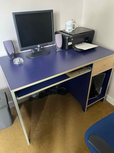 Photo of free Computer desk (Epsom KT18) #1