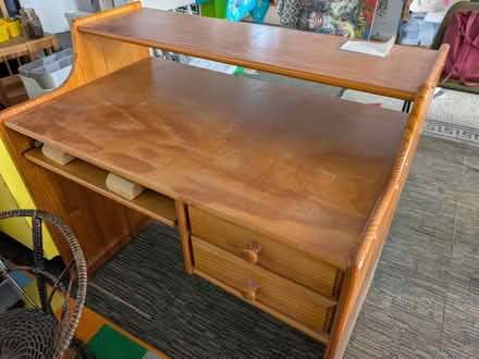 Photo of free Desk! With 2 drawers (Near Seaford station) #2