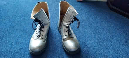 Photo of free Silver boots size 5 (Kennington OX1) #1
