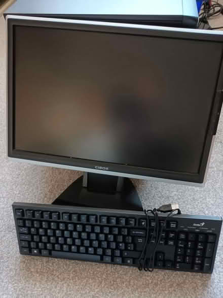 Photo of free Screen monitor (Wallasey) #1