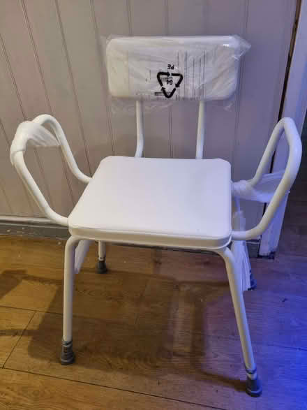 Photo of free Adjustable perching stool. Never been used. Excellent condit (Digmoor WN8) #1