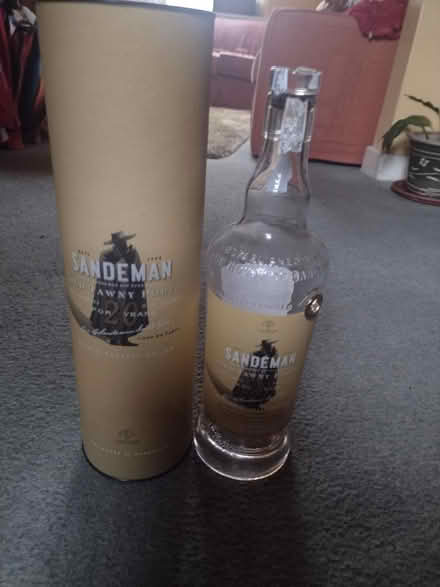 Photo of free Sandemans tawny Porto empty bottle (Barry CF63) #1