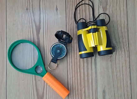 Photo of free Plastic Magnifying Glass, Binocular and Compass Set (Teddington TW11) #1