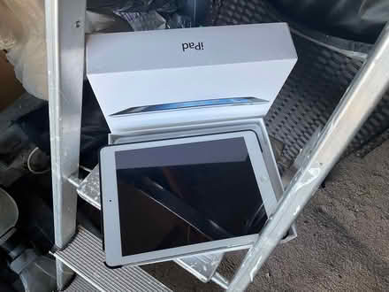 Photo of free Apple iPad etc (LU2) #2