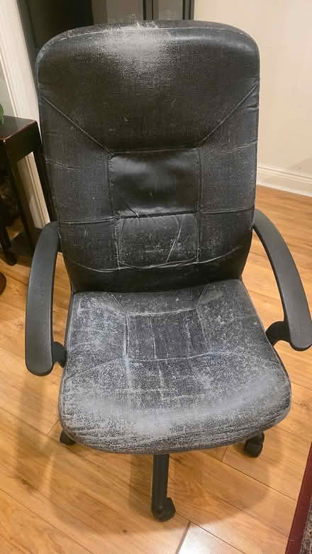 Photo of free Office chair, used but still good (Blackrock) #1