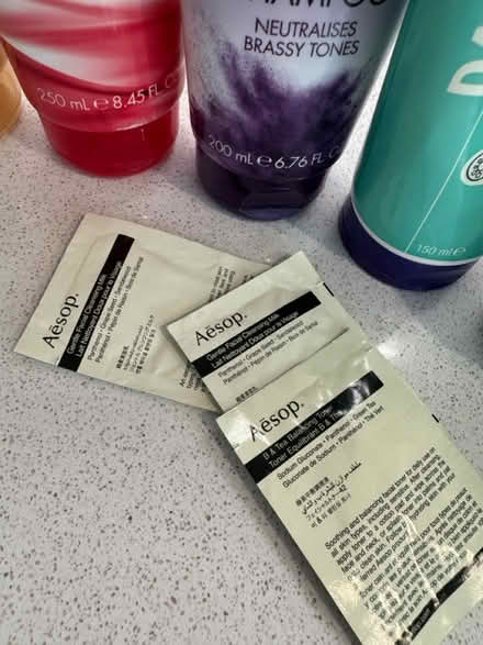 Photo of free Bundle of cosmetics (Windsor SL45GX) #4