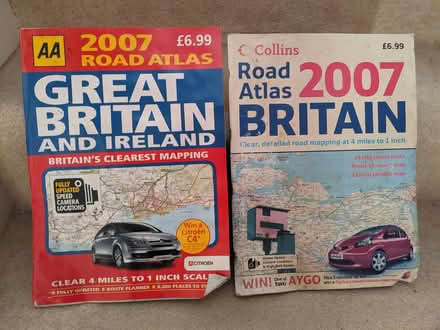 Photo of free Two Road Atlas 2007 - Ok but usable (Hastings TN34) #1