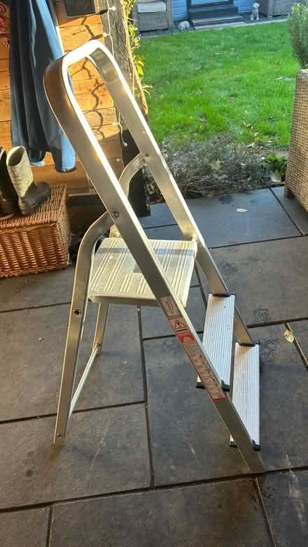 Photo of free Small set of steps (Bedford MK41) #1