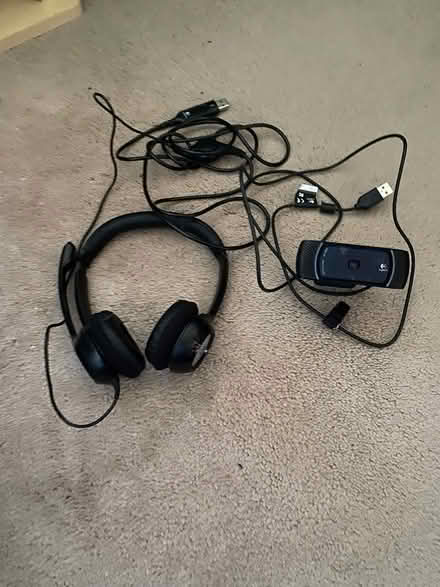 Photo of free Computer hard drive & misc items (LU7 Marley Fields) #3