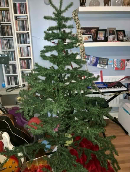 Photo of free 6ft artificial Christmas tree (ME1) #1
