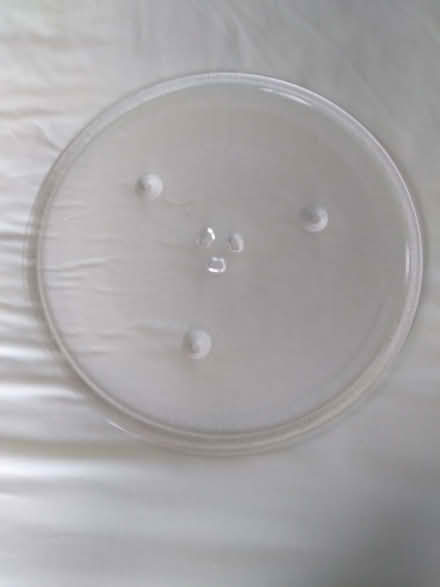 Photo of free Microwave glass turntable (Kendal LA9) #1