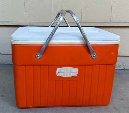 Photo of free Vintage Thermos Picnic Cooler (West San Jose 95128) #1