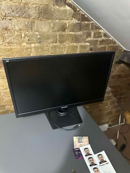 Photo of free Monitor (Watford) #1