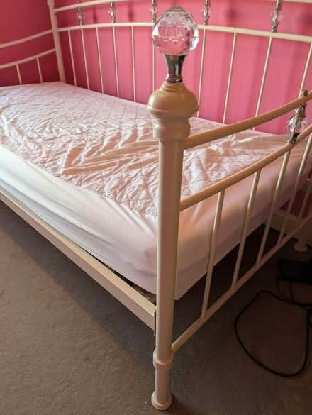 Photo of free Children's single bed (Kempshott RG22) #2