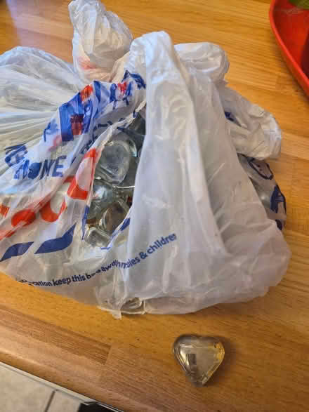 Photo of free Heart shaped glass things (L8) #1