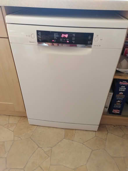 Photo of free Bosch Serie 4 dishwasher (Greaves LA1) #1