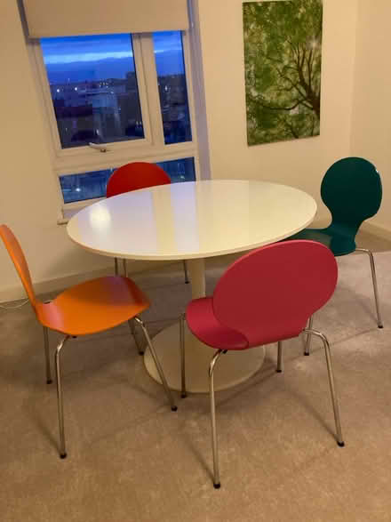 Photo of free Table & 4 chairs (N22 very near Wood Green tube) #1