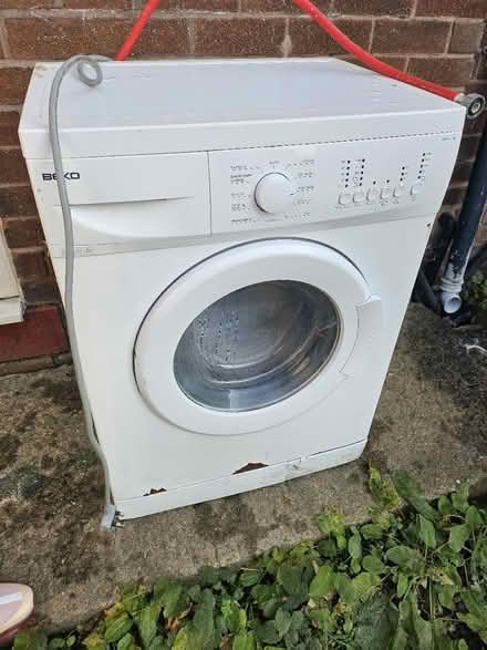 Photo of free Washing machine working (Little hultonn M38) #1