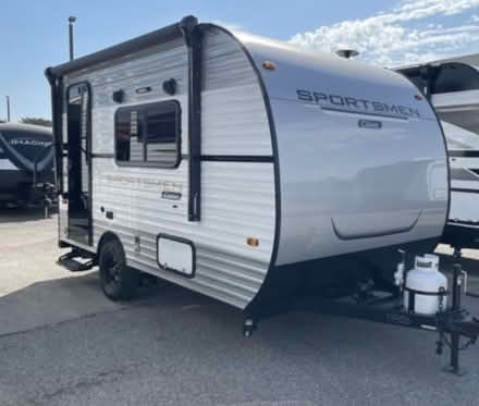 Photo of small travel trailer (33304) #2
