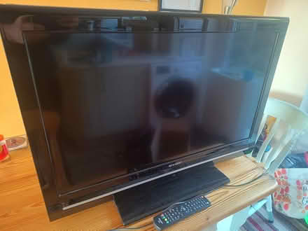 Photo of free TV (Loxley, S6) #1