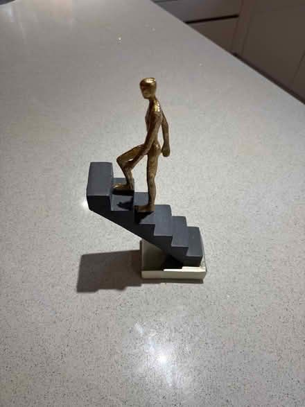 Photo of free Statue / ornament / trophy (Borough SE1) #1