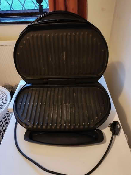 Photo of free George Foreman grille (Stanley Common DE7) #2