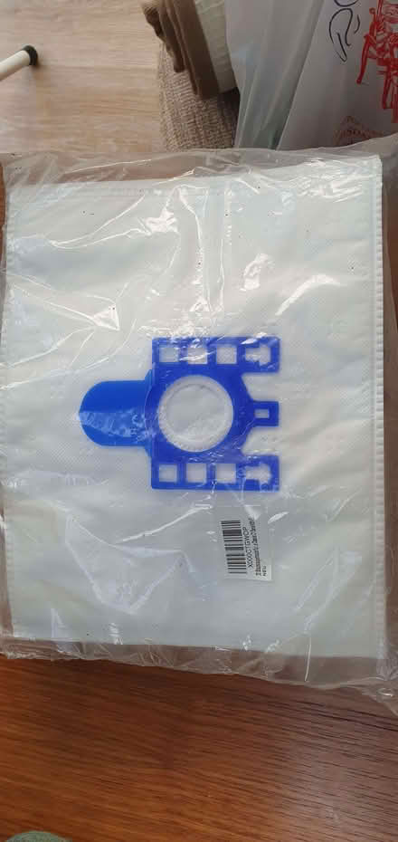 Photo of free Vacuum cleaner bags, new (Over Kellet LA6) #1