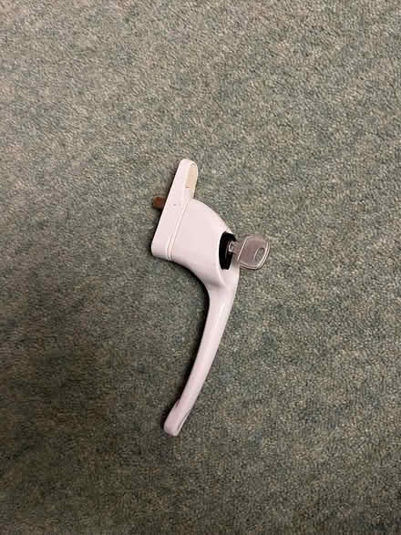 Photo of free Handle & key: double glazed window (Shefford) #1