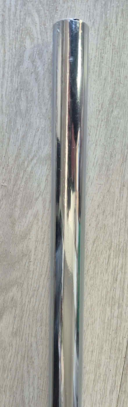 Photo of free 2 Extendable Curtain Poles, No Finials (CT7) #3