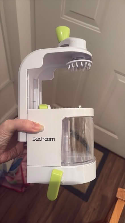 Photo of free Veggie spiral cutter (Me2 2gs) #1