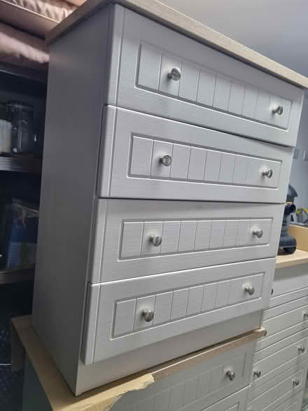 Photo of free Bedroom furniture (Waterlooville Po88qa) #1