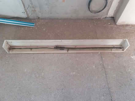 Photo of free curtain rail and wooden pelmet (East Blatchington BN25) #1