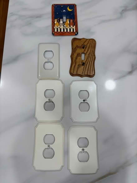 Photo of free 2 electrical switch & 5 outlet (Thornwood, NY) #1