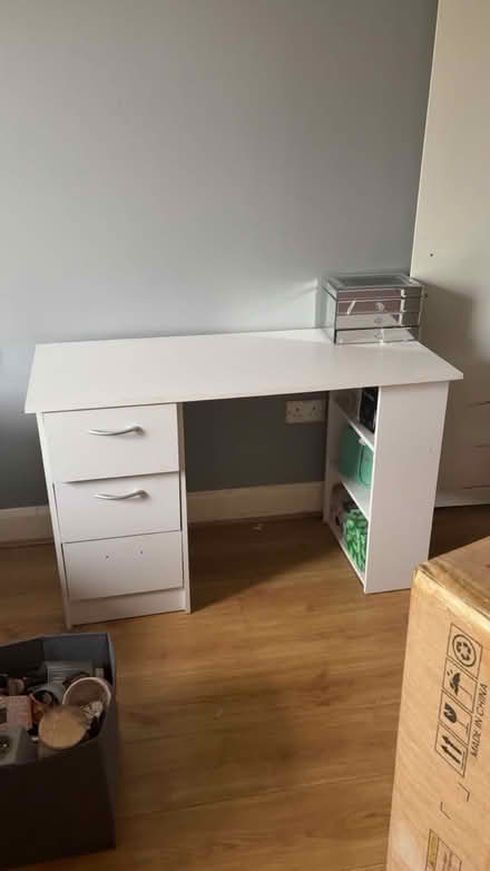 Photo of free White Desk (Dublin) #1