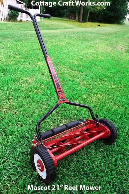Photo of push mower (Barney circle/eastern mkt) #1