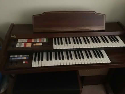 Photo of free technics organ (Wigston LE18) #1