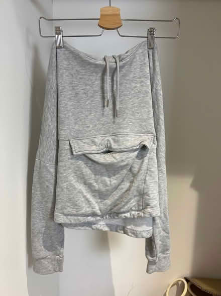 Photo of free Women’s hoodie (SE17) #1