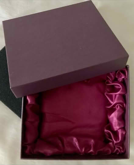 Photo of free gift box 🎁 (Alverstoke PO12) #1