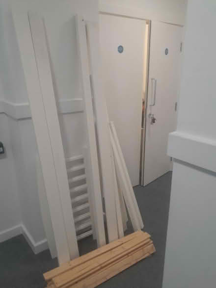 Photo of free White Single bed frame (Mitcham CR4) #4