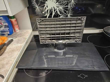 Photo of free Tv stands and dvd player (Slough) #2