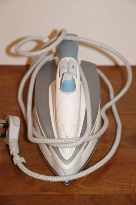 Photo of free braun steam iron (Emsworth PO10) #4