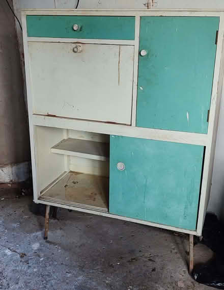 Photo of free Vintage 1960s kitchen unit (Longden Common SY5) #2