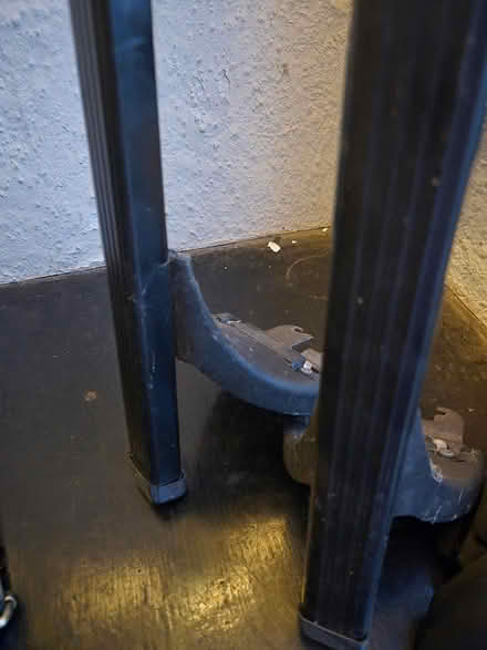 Photo of free Exodue (Halfords) roof rails (BS5) #1