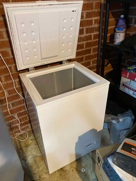 Photo of free Chest freezer (Bestwood Village NG6) #1