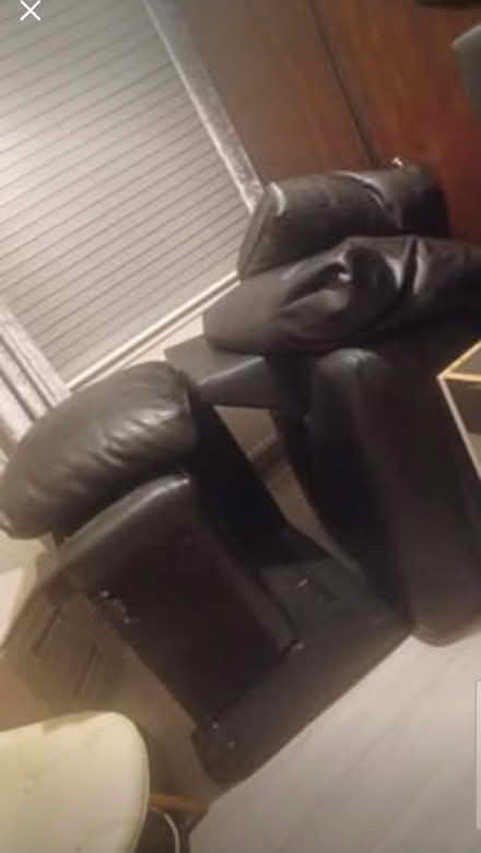 Photo of free Black leather sofa (Broxbourne EN10) #2